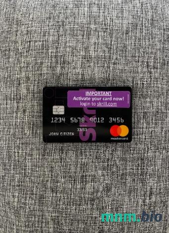 Skrill Mastercard 2 wygląd fotograficzny skan PSD + zdjęcie